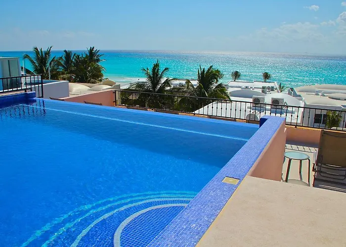 Izcalli Luxury Villa