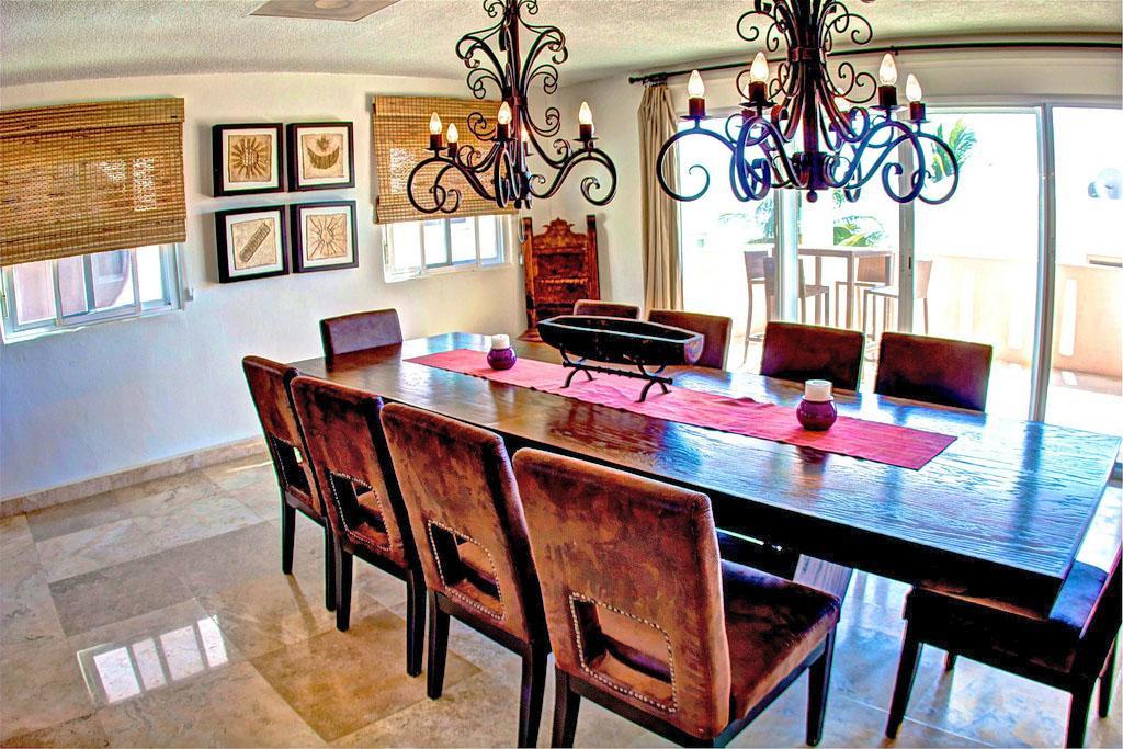 Izcalli Luxury Villa